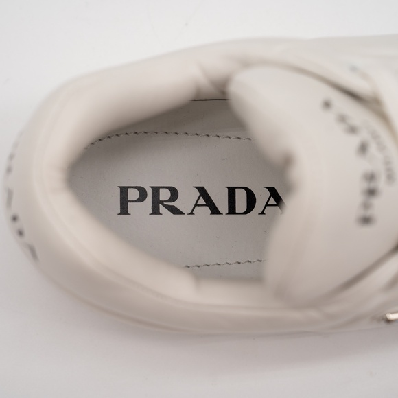 size 40eu 10 US Prada Triangle Logo Padded Sneakers White Leather Triangle - Picture 10 of 15